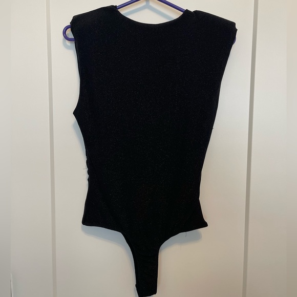 NWT astr the label sparkly black tank top v neck ruched bodysuit - Picture 6 of 10